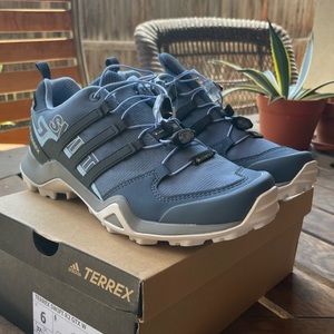 Adidas Terrex Swift R2 GTX Women’s, size 6, NWT